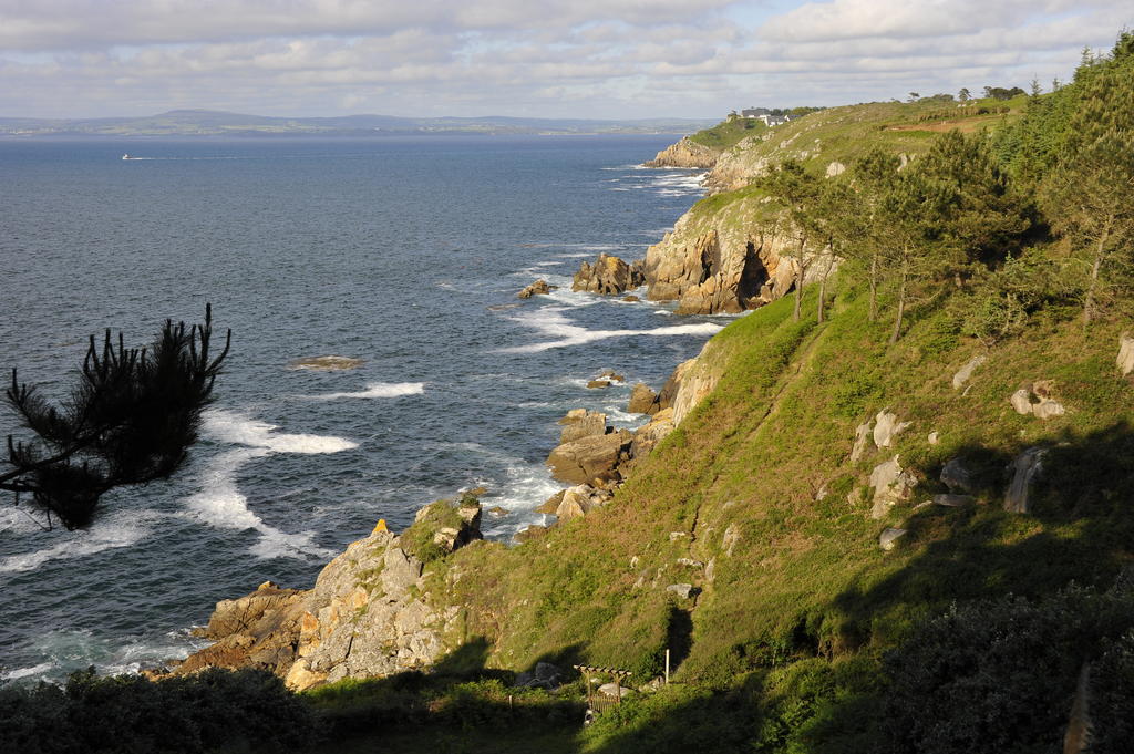 Les Fous De Bassans Bed & Breakfast Poullan-sur-Mer Eksteriør bilde
